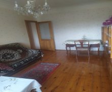 Satılır Köhnə Tikili Azadlıq m., 8-ci mikrorayon, Binəqədi r.