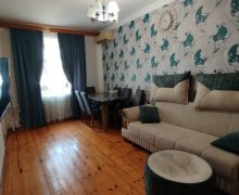 Satılır Köhnə Tikili Yeni Günəşli qəs., Suraxanı r. Satılır Köhnə Tikili Yeni Günəşli qəs., Suraxanı r.