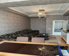 Satılır Yeni Tikili Azadlıq m., 8-ci mikrorayon, Binəqədi r.