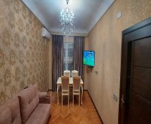 Satılır Köhnə Tikili 7-ci mikrorayon, Binəqədi r.