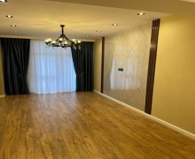 7-ci mkr-da satılan evlər Azadlıq m., 7-ci mikrorayon, Binəqədi r.