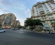 iceri seherde aylıq kiraye evler İçərişəhər m., Səbail r.