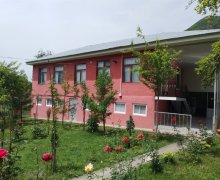 Kirayə (günlük) Həyət evi/villa Qax ş. Kirayə (günlük) Həyət evi/villa Qax ş.