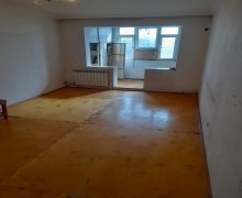 Satılır Köhnə Tikili Xalqlar dostluğu m., 8-ci kilometr, Nizami r.