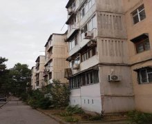 Satılır Köhnə Tikili Xalqlar dostluğu m., 8-ci kilometr, Nizami r.