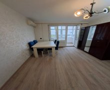 Satılır Köhnə Tikili İnşaatçılar m., Yasamal r.