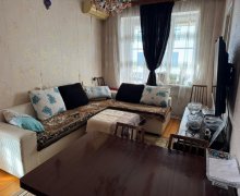 Satılır Köhnə Tikili Neftçilər m., Bakıxanov qəs., Sabunçu r. Satılır Köhnə Tikili Neftçilər m., Bakıxanov qəs., Sabunçu r.