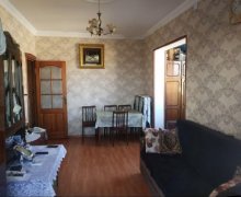 Satılır Köhnə Tikili Azadlıq m., 8-ci mikrorayon, Binəqədi r.