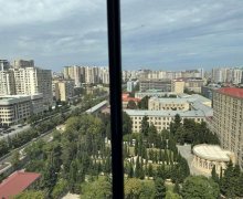 Satılır Yeni Tikili Elmlər akademiyası m., Yasamal r.