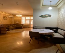 Satılır Yeni Tikili Elmlər akademiyası m., Yasamal r.