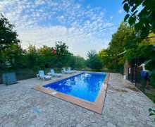 Kirayə (günlük) Həyət evi/villa Quba ş. Kirayə (günlük) Həyət evi/villa Quba ş.