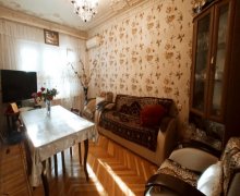 Satılır Köhnə Tikili Əhmədli m., Əhmədli, Xətai r.