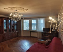 Satılır Köhnə Tikili Elmlər akademiyası m., Yasamal r.