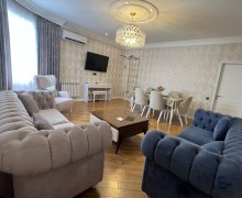 Satılır Yeni Tikili Elmlər akademiyası m., Yasamal r.