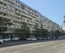 Satılır Köhnə Tikili İnşaatçılar m., Yasamal qəs., Yasamal r.