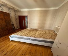 Satılır Yeni Tikili İnşaatçılar m., Yeni Yasamal qəs., Yasamal r.