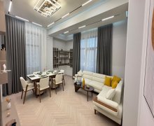 Satılır Yeni Tikili Gənclik m., Nəsimi r.