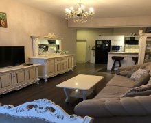 Satılır Yeni Tikili Elmlər akademiyası m., Yasamal r.