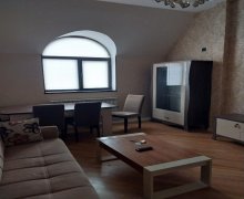 Satılır Yeni Tikili Memar Əcəmi m., 2-ci mikrorayon, Nəsimi r.