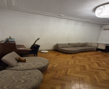 Satılır Köhnə Tikili Nizami m., Yasamal qəs., Yasamal r.