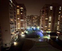 Satılır Yeni Tikili Neftçilər m., 8-ci kilometr, Nazlı şadlıq sarayı, Nizami r.