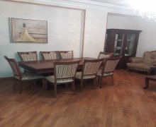 Satılır Yeni Tikili Elmlər akademiyası m., Yasamal r.