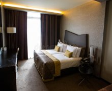 Kirayə (günlük) Köhnə Tikili Neftçilər m., 8-ci kilometr, Nizami r.