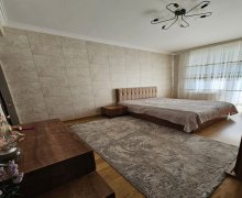 Satılır Yeni Tikili Azadlıq m., 8-ci mikrorayon, Binəqədi r.