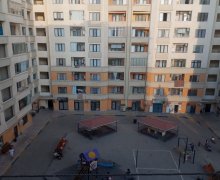 Satılır Köhnə Tikili Azadlıq m., 7-ci mikrorayon, Binəqədi r. Satılır Köhnə Tikili Azadlıq m., 7-ci mikrorayon, Binəqədi r.