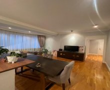 Satılır Yeni Tikili Elmlər akademiyası m., Yasamal r.