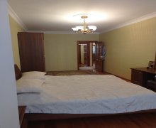 Satılır Köhnə Tikili Azadlıq m., 8-ci mikrorayon, Binəqədi r.