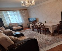 Satılır Köhnə Tikili Memar Əcəmi m., 9-cu mikrorayon, Binəqədi r.