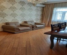 Satılır Köhnə Tikili İnşaatçılar m., Yeni Yasamal qəs., Yasamal r.