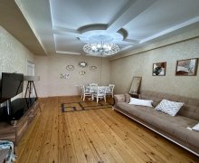 Satılır Yeni Tikili Qaraçuxur qəs., Suraxanı r.