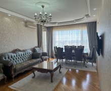 Satılır Yeni Tikili Elmlər akademiyası m., Yasamal r.