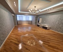 Satılır Yeni Tikili Memar Əcəmi m., 4-cü mikrorayon, Nəsimi r.