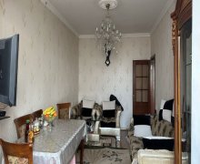 Satılır Köhnə Tikili Qara Qarayev m., Nizami r.