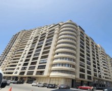 Satılır Yeni Tikili Bakıxanov qəs., Sabunçu r.