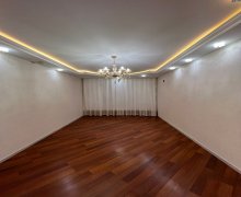 Satılır Köhnə Tikili 9-cu mikrorayon, Binəqədi r.