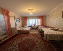 Satılır Köhnə Tikili Memar Əcəmi m., 9-cu mikrorayon, Binəqədi r.