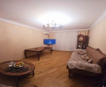 Satılır Köhnə Tikili Yeni Günəşli qəs., Suraxanı r. Satılır Köhnə Tikili Yeni Günəşli qəs., Suraxanı r.