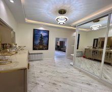 qara qarayevde satilan evler Qara Qarayev m., Nizami r.