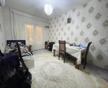 Satılır Yeni Tikili Azadlıq m., 8-ci mikrorayon, Binəqədi r.