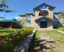 Kirayə (günlük) Həyət evi/villa Qəbələ ş. Kirayə (günlük) Həyət evi/villa Qəbələ ş.