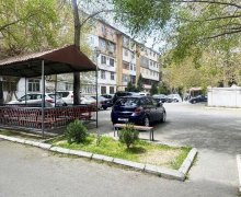 Satılır Köhnə Tikili Neftçilər m., 8-ci kilometr, Nizami r.