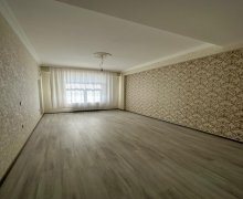Satılır Yeni Tikili Azadlıq m., 8-ci mikrorayon, Binəqədi r.
