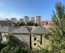 Satılır Köhnə Tikili Neftçilər m., Bakıxanov qəs., Sabunçu r. Satılır Köhnə Tikili Neftçilər m., Bakıxanov qəs., Sabunçu r.