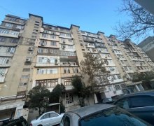 Satılır Köhnə Tikili Elmlər akademiyası m., Yasamal r.