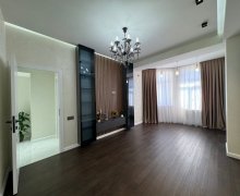 Satılır Yeni Tikili Azadlıq m., Binəqədi r.