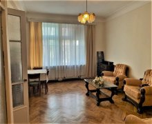 Kirayə (aylıq) Köhnə Tikili İçərişəhər m., Səbail r.